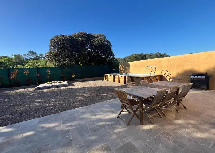 La Provence Piscine Privee, Petanque Et Barbecue