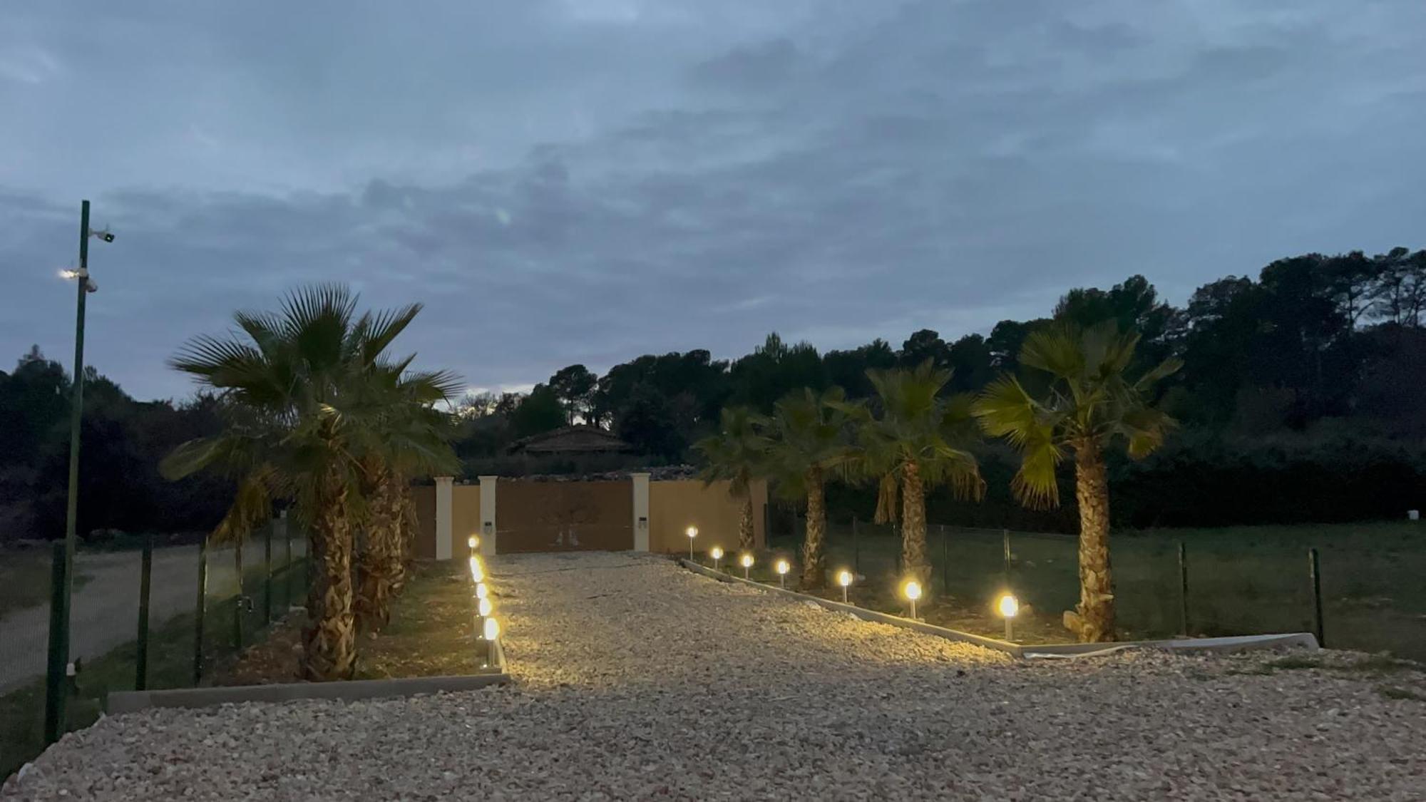 La Provence Piscine Privee, Petanque Et Barbecue Ferienhaus *